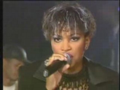 Tatiana MIATH - Romantik & Mr Radio (live)