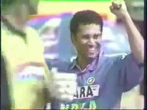 Sachin Tendulkar Magic Bowling