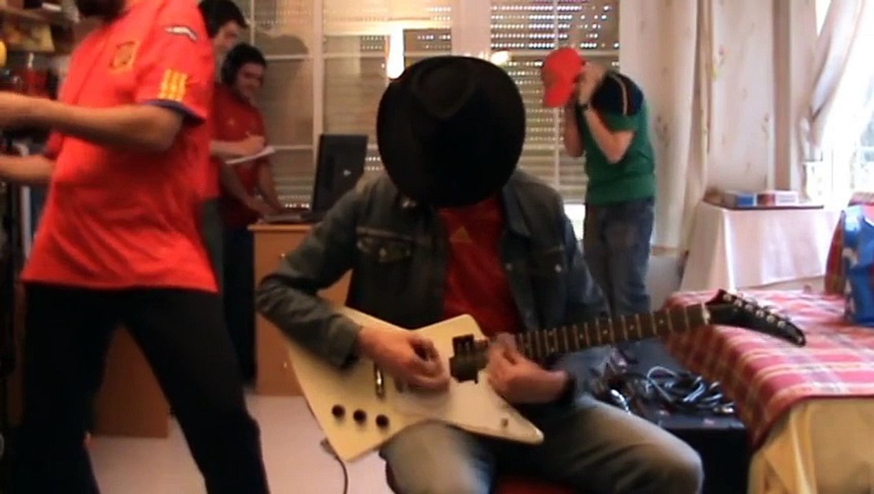 Himno de España en guitarra de Fórmula 1 - National Anthem of Spain on F1 slide guitar