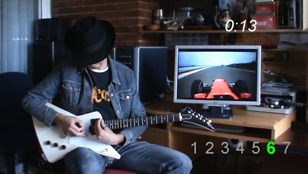 Fernando Alonso Turkey 2010 lap on slide guitar - Vuelta de Alonso a Turquía 2010 en guitarra