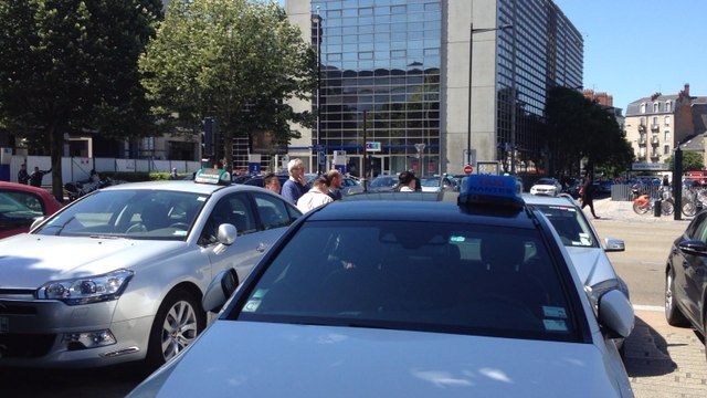 Taxis opposés à UberPop