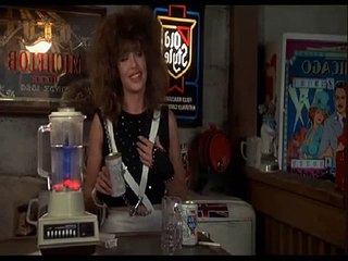 La Mejor Escena de la Película "La Mujer Explosiva"