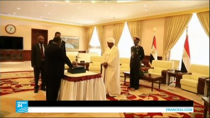 07/06/2015 تئدي اليمين السودان - الحكومة الجديدة