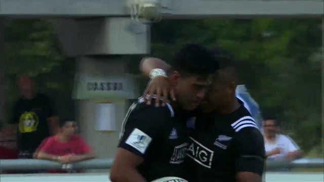 Akira Ioane marque un essai splendide contre l'Argentine