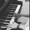 150605 EXO Baekhyun Instagram Update - Chanyeol play piano