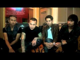 18+ Nyanyikan Ulang Lagu Doel Sumbang