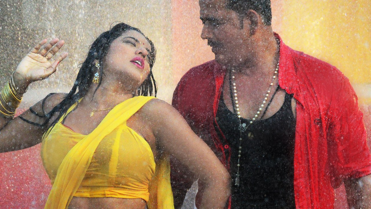 Mohini Mooratiya | BHOJPURI HOT SONG - Ravi Kishan, Monalisa