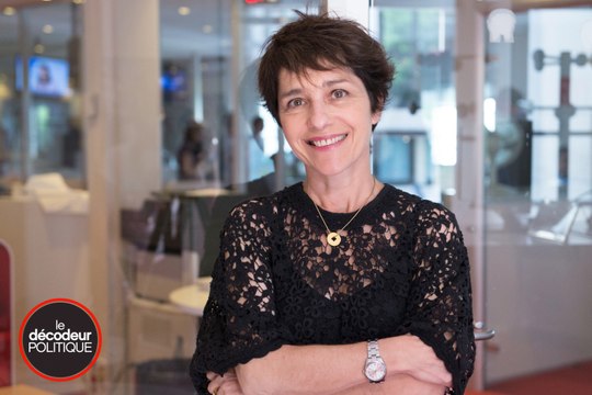 Du Mont Beuvray à sa tribune contre l'exécutif, à quoi joue Arnaud Montebourg ?