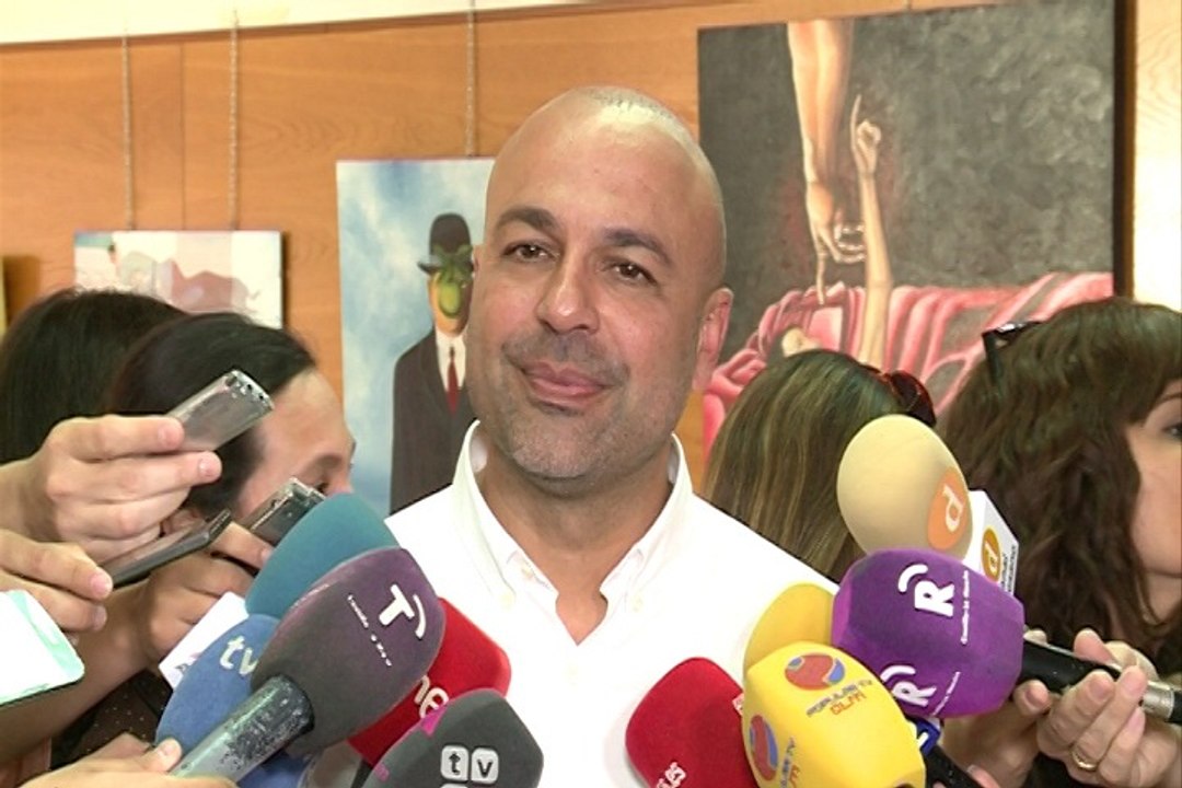 Podemos plantea sus condiciones para apoyar a Page