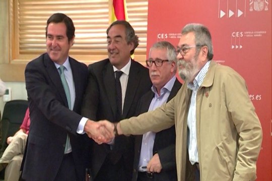 Patronal y sindicatos firman el acuerdo salarial