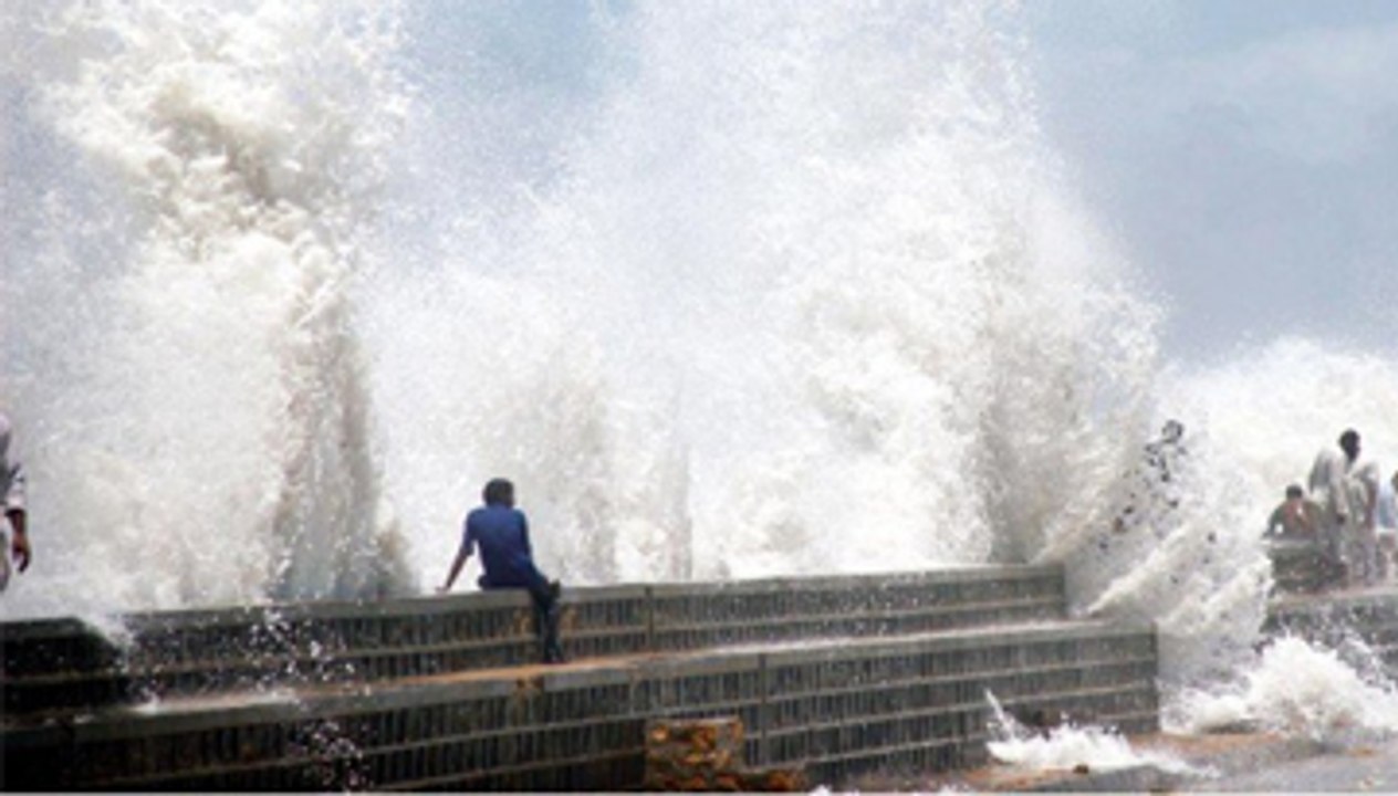 Cyclone warning