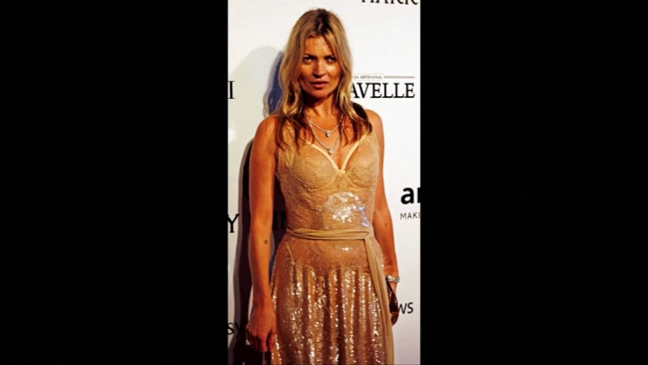 Kate Moss 'escorted off easyJet flight'