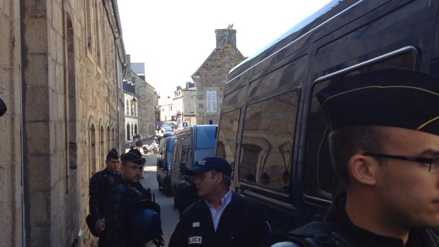 500 manifestants contre l'extraction de sable