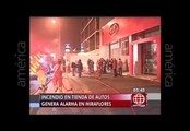 Miraflores: incendio de carro en tienda no dejó heridos