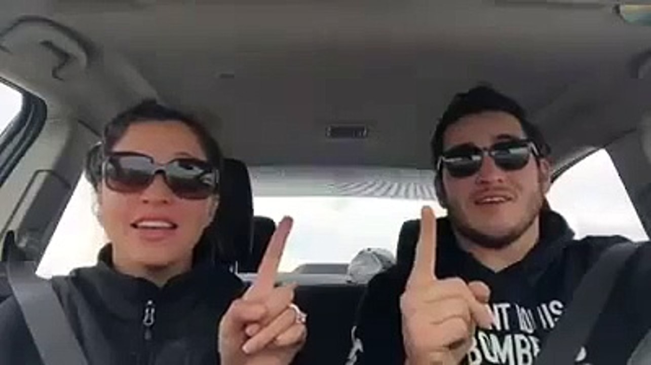 Cute Couple Sings Endless Love (Lionel Richie/Diana Ross)