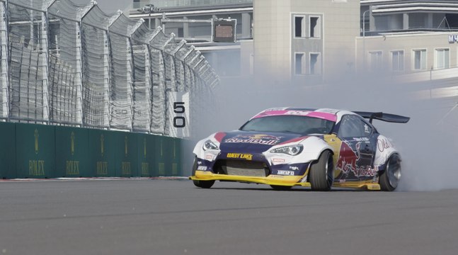 Amazing drifting around F1’s longest, fastest turn