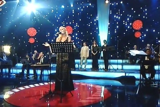 Melda Kuyucu Kılıç - Bu Şarkı Hiç Bitmesin