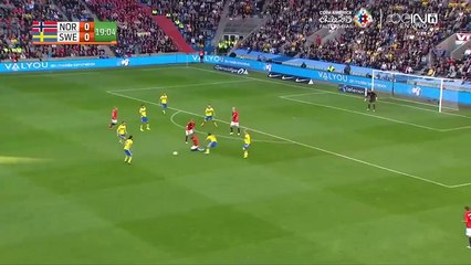 Ibrahimovic 1 on 1 chance | Norway vs Sweden 08.06.2015