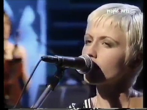 The Cranberries - Dreaming my dreams