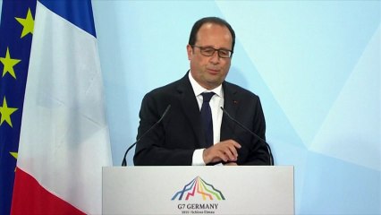 "Chaque jour compte" : au G7, Hollande tire la sonnette d'alarme sur la Grèce