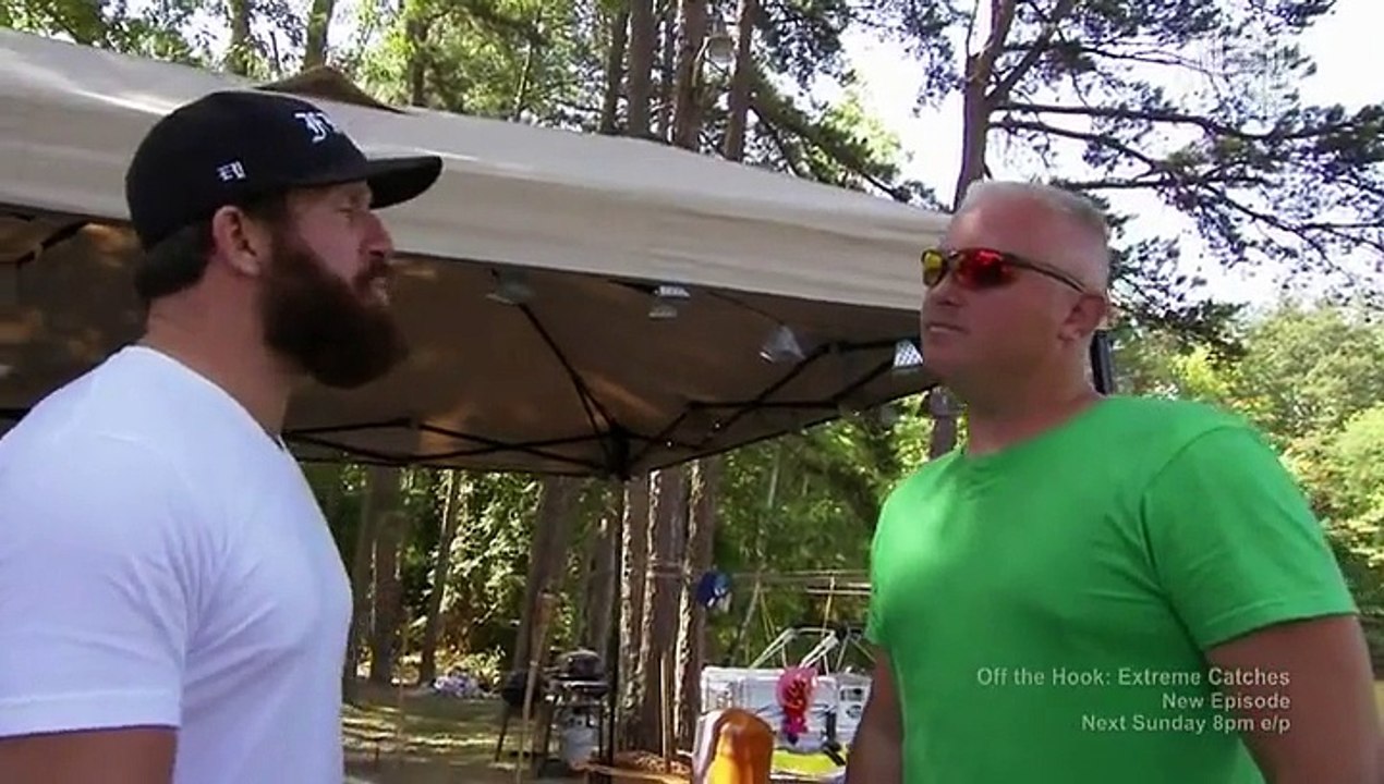 Off the Hook S01E06 Beard Gone Grabbling