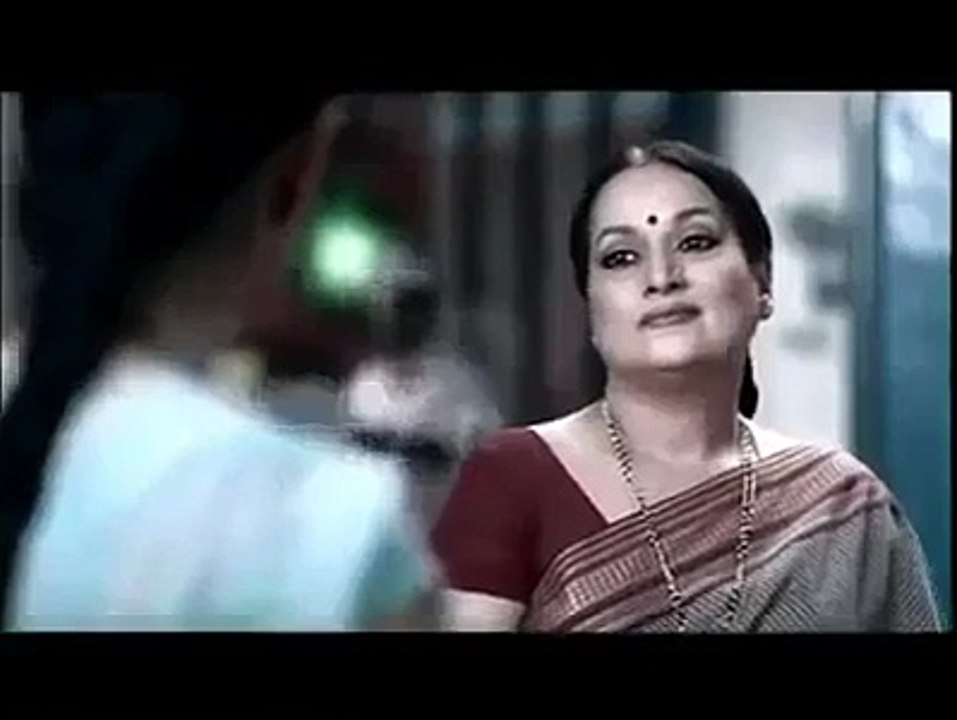 always love your daughters. wo Allah ki rehmat hain.heart touching video