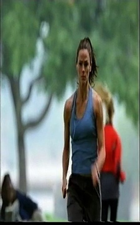 Jennifer Garner Jogging
