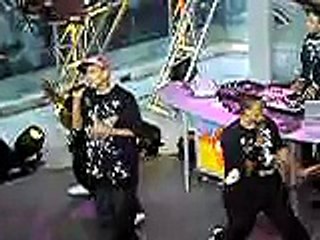 Chris brown Yo! (Excuse me miss) live
