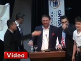 Yiğit Bulut'a yumurtalı Protesto-Akp'nin Taşeronu Yiğit Bulut