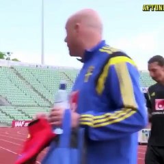 Zlatan Ibrahimovic molestó a periodista con cáscara de plátano