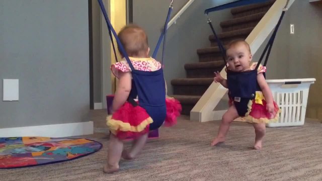 Twin babies adorably perform Irish dance