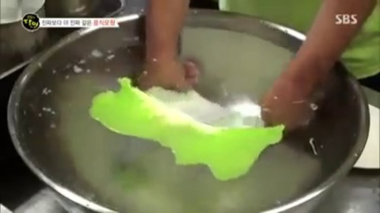 Fake lettuce for display in the restaurant windows in japan, a tradition there