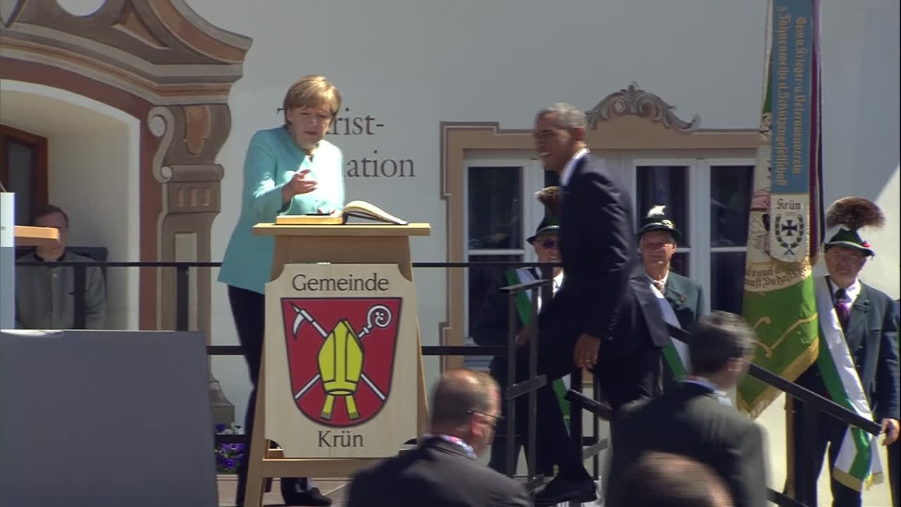 Obama und Merkel gönnen sich ein Bier