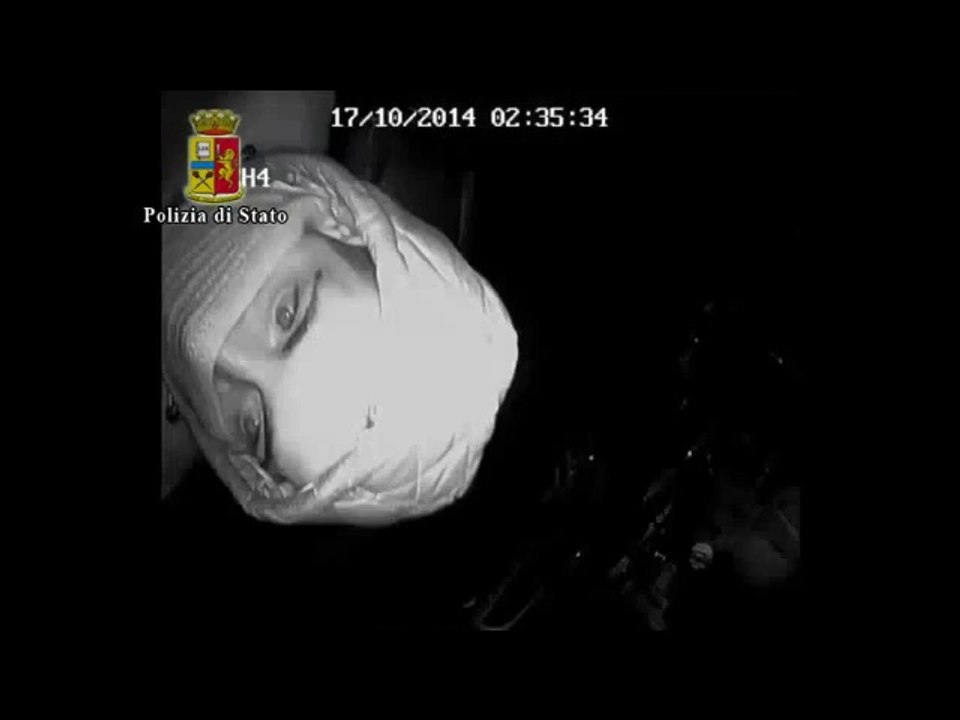 Salerno  - furti a esercizi commerciali per 1 milione, tre arresti