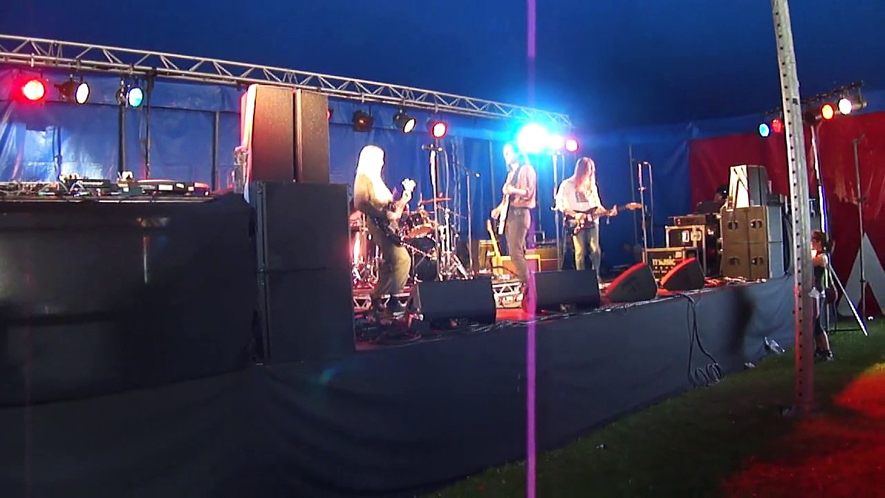 INHEAVEN at Field Day 2015.