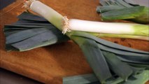 Clean Leeks | Cooking How To | Food Network Asia