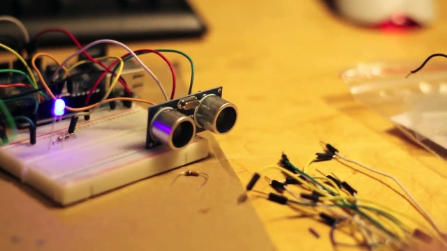 Ultrasonic Sensor People Counter with Arduino