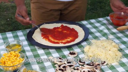 Cuire une pizza dans une voiture garée au soleil en plein été!