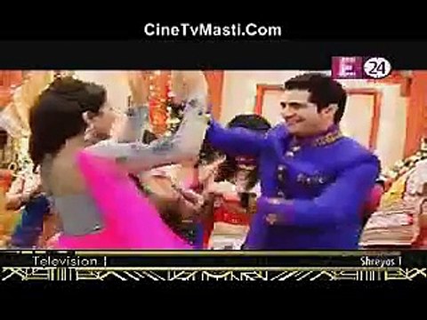 Yeh Rishta Kya Kehlate Hai 9th June 2015 Akshra Naitik Mein Ho Raha Hai Romance CineTvMasti.Com