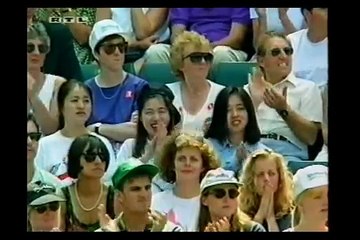 Pete Sampras running forehand
