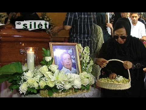 Pemakaman Rinto Harahap - Silet 12 Februari 2015