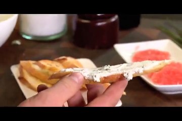 Recette tartine de fromage de chèvre à la méditerranéenne