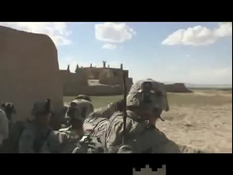 Afghan police shoots himself in the foot