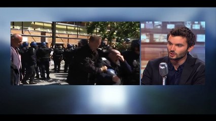 Evacuation de migrants: "Je me suis fait moi-même violenter par les policiers"