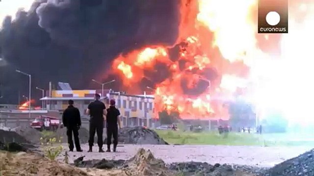 Huge blaze rages at a fuel depot in Ukraine