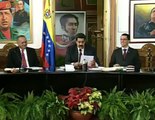 Nicolás Maduro. 10% de aumento al salario y pensiones. Falso regalo petróleo. Incremento gasolina
