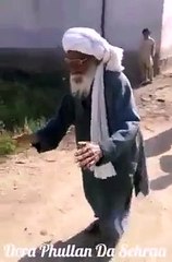 Baba ji ka dance check karo, urdu funny videos, punjabi funny videos, pakistani funny videos, punjabi mujra, punjabi stage dance, home girls dance, local girls dance