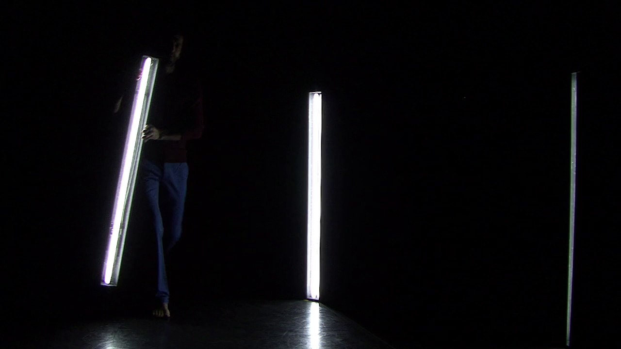 Philippe Saire -  NEONS Never Ever / teaser