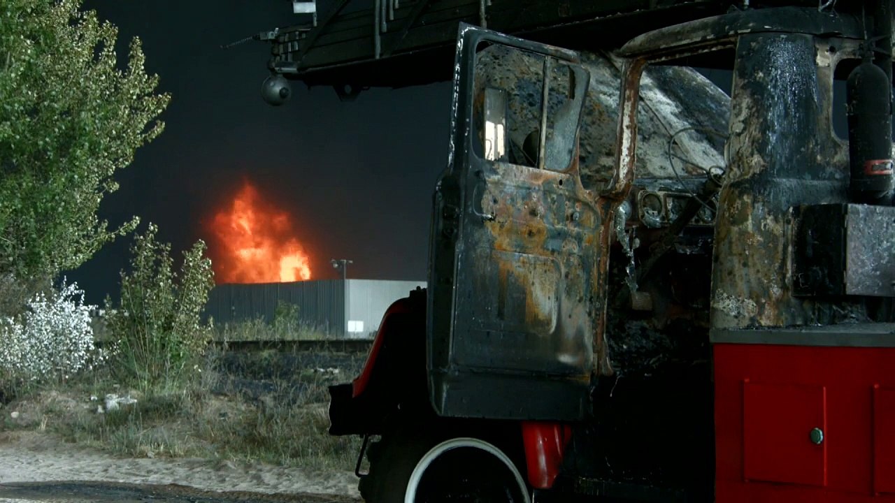 Gigantisches Feuer in Treibstofflager bei Kiew