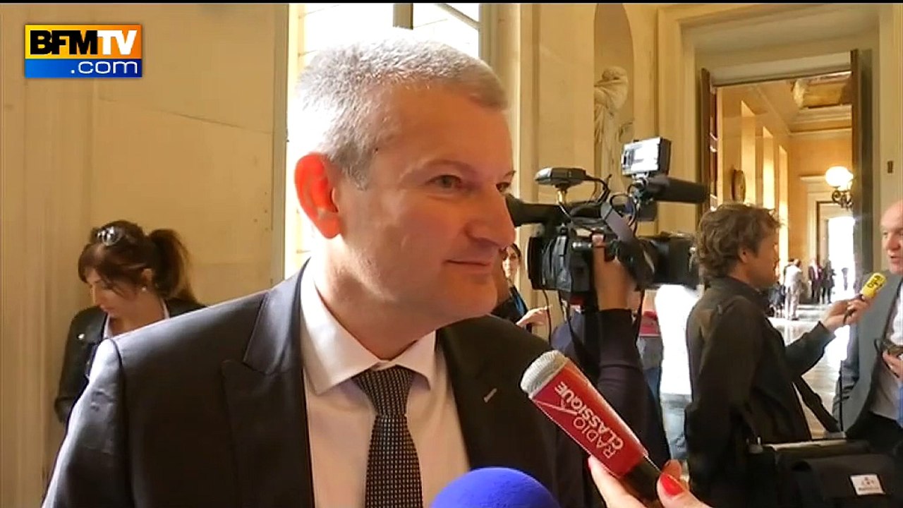 Voyage à Berlin: "Manuel Valls n'a volé personne", mais il doit rembourser